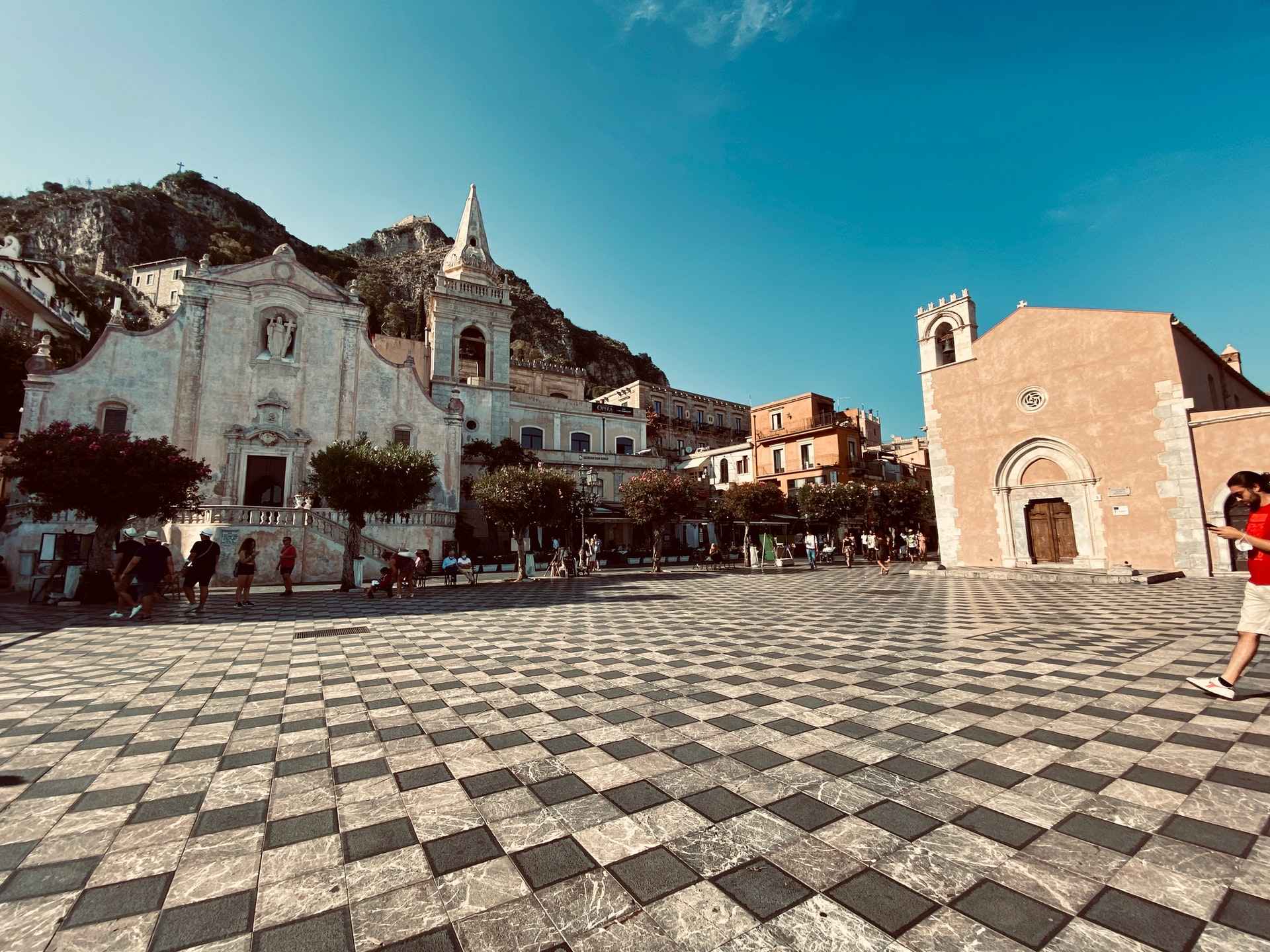 Piazza IX Aprile Taormina